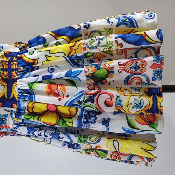 Flowy Floral Lemon Tank Top - Picture 6 of 12